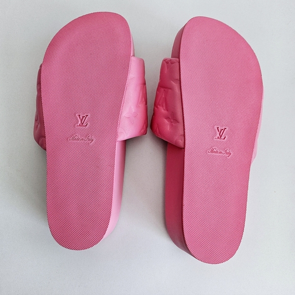 NWOT Louis Vuitton Pink Embossed Monogram Jumbo Flatform Mules - Size EU 38 - Picture 5 of 6